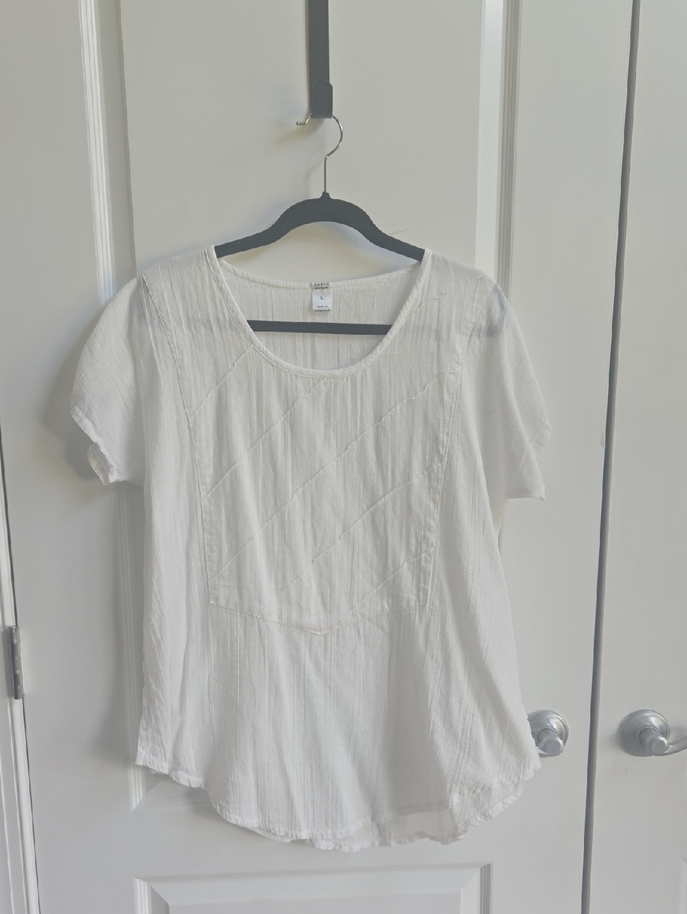 Garlu Linen Scoop Neck Shirt